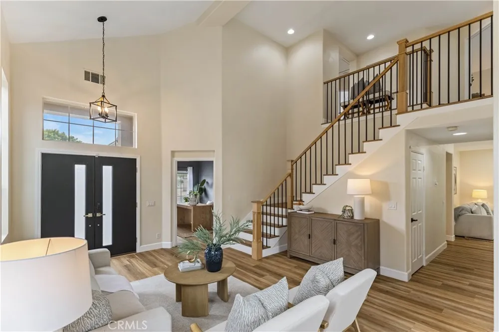 2688 Bentley Orange, CA 92867