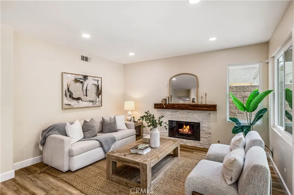 2688 Bentley Orange, CA 92867