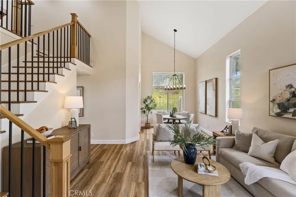 2688 Bentley Orange, CA 92867