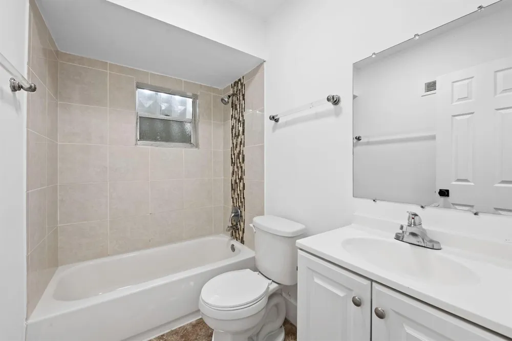 6531 SW 19TH STREET North Lauderdale, FL 33068