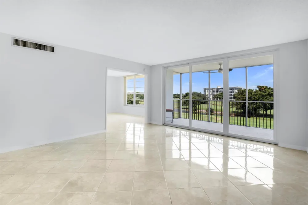 2651 S PALM AIRE DRIVE #410 Pompano Beach, FL 33069