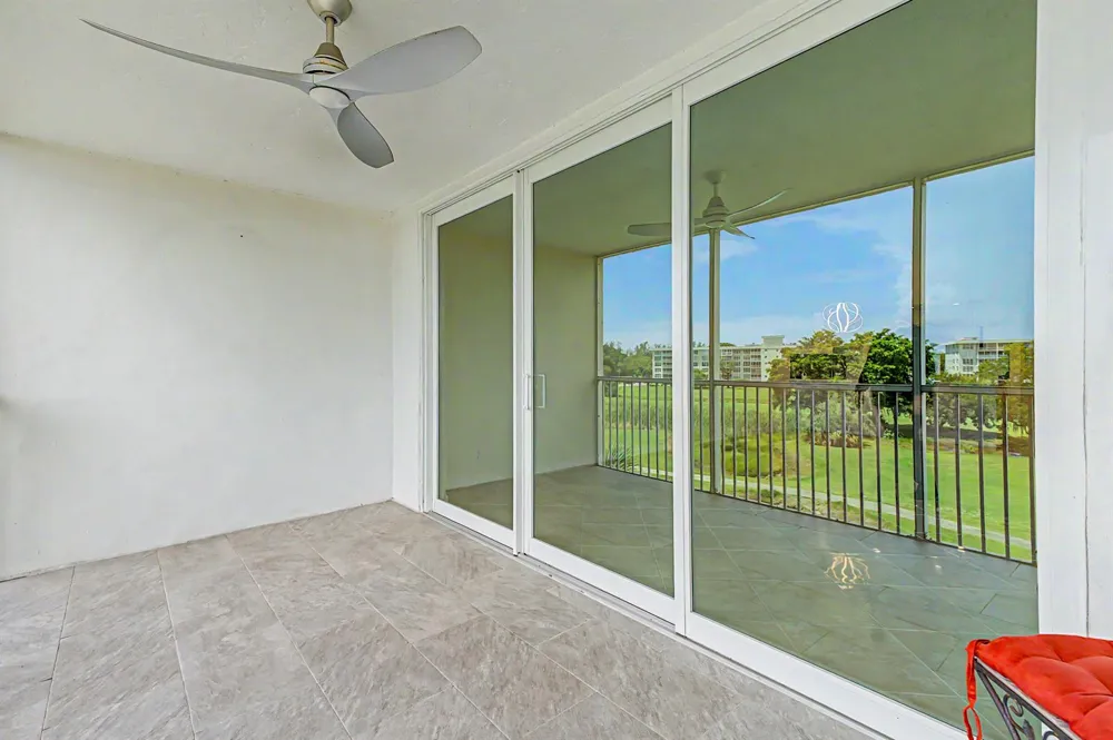 2651 S PALM AIRE DRIVE #410 Pompano Beach, FL 33069