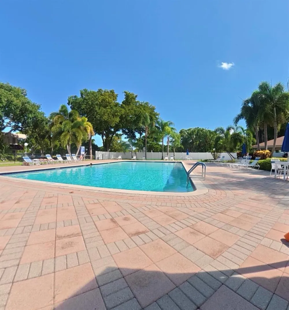 2651 S PALM AIRE DRIVE #410 Pompano Beach, FL 33069