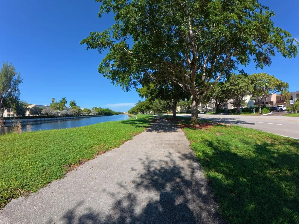 2651 S PALM AIRE DRIVE #410 Pompano Beach, FL 33069
