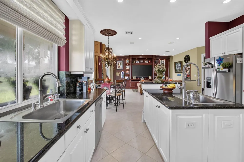 19548 Estuary Drive Boca Raton, FL 33498