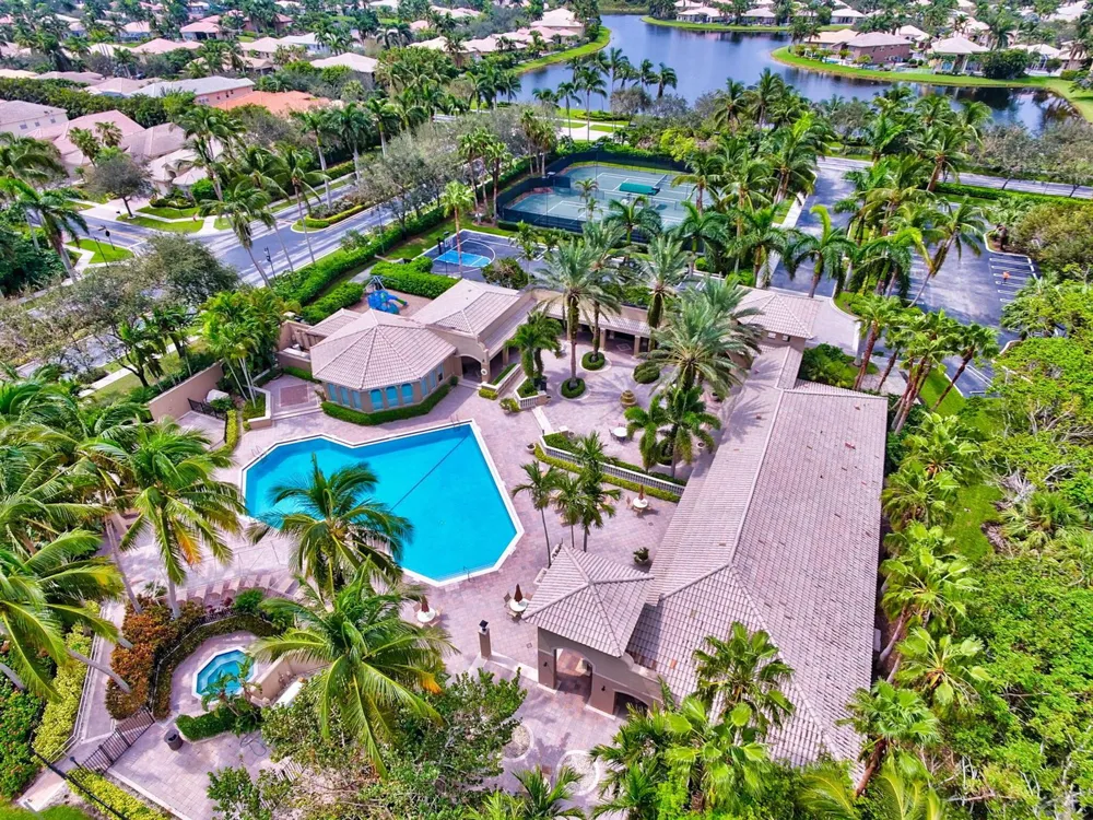 19548 Estuary Drive Boca Raton, FL 33498