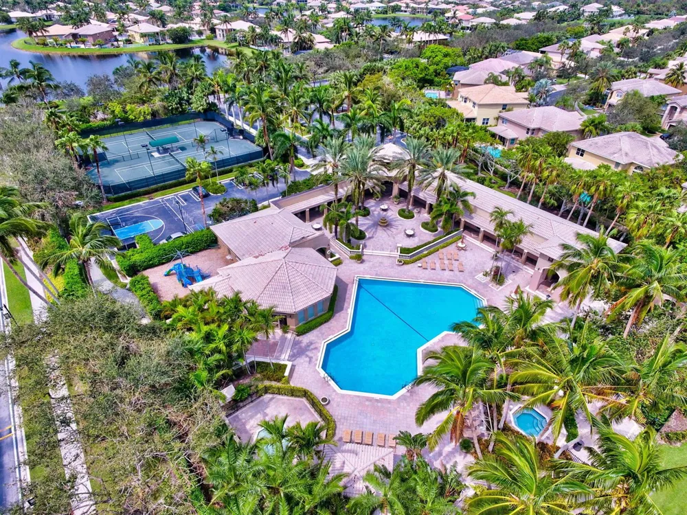 19548 Estuary Drive Boca Raton, FL 33498