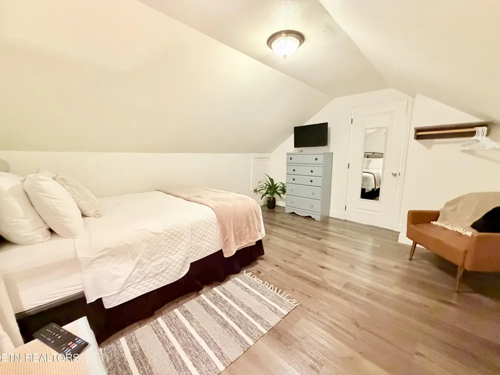 305 Jackson St Sevierville, TN 37862