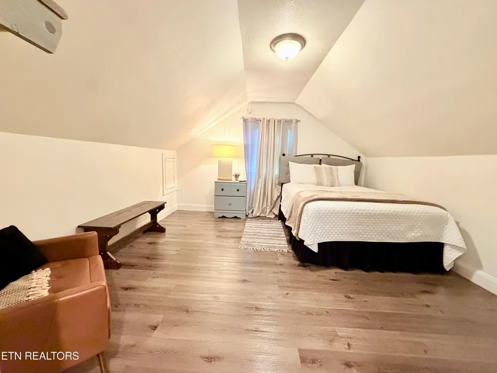 305 Jackson St Sevierville, TN 37862