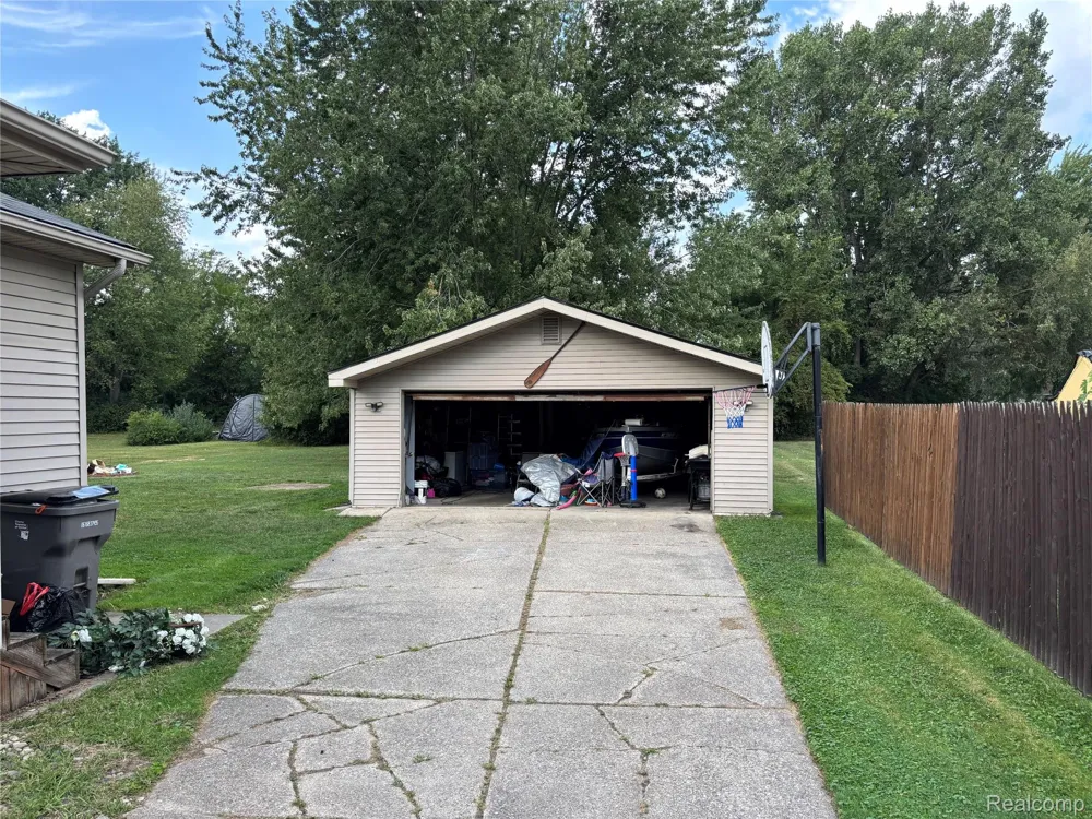 21601 Holly Street Clinton Charter Township, MI 48035
