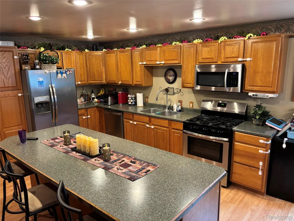 21601 Holly Street Clinton Charter Township, MI 48035