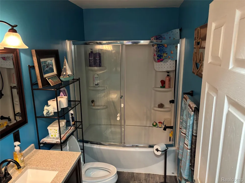 21601 Holly Street Clinton Charter Township, MI 48035