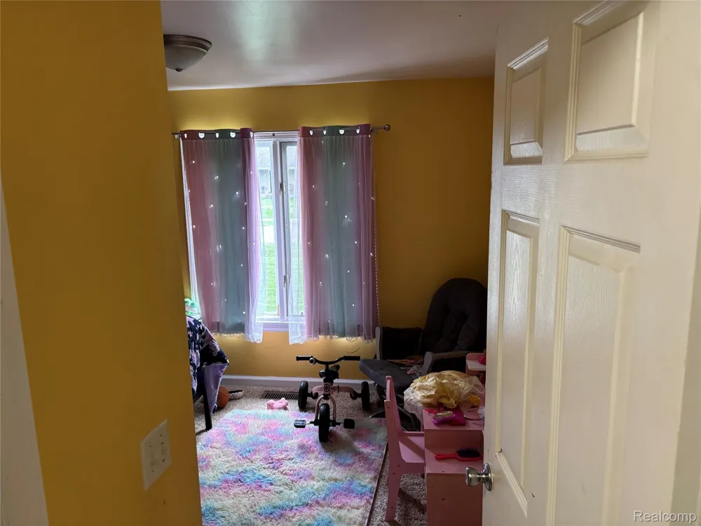21601 Holly Street Clinton Charter Township, MI 48035