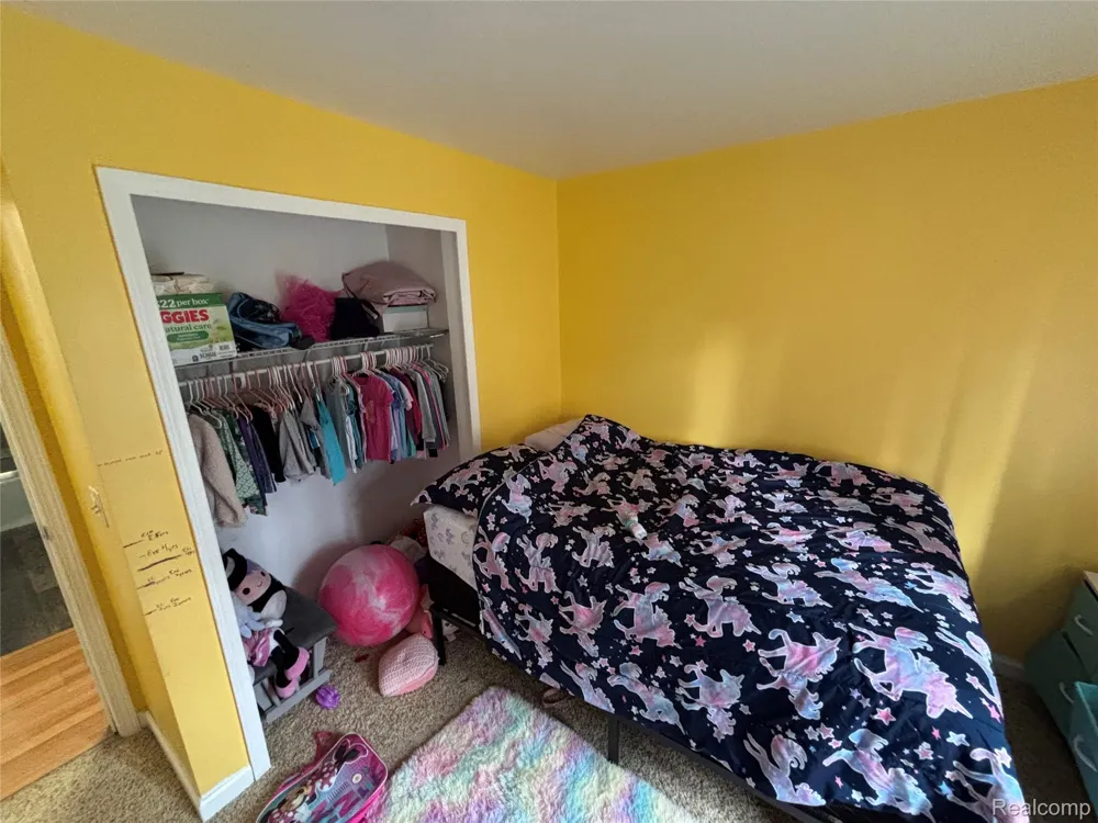 21601 Holly Street Clinton Charter Township, MI 48035