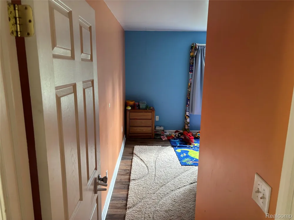 21601 Holly Street Clinton Charter Township, MI 48035