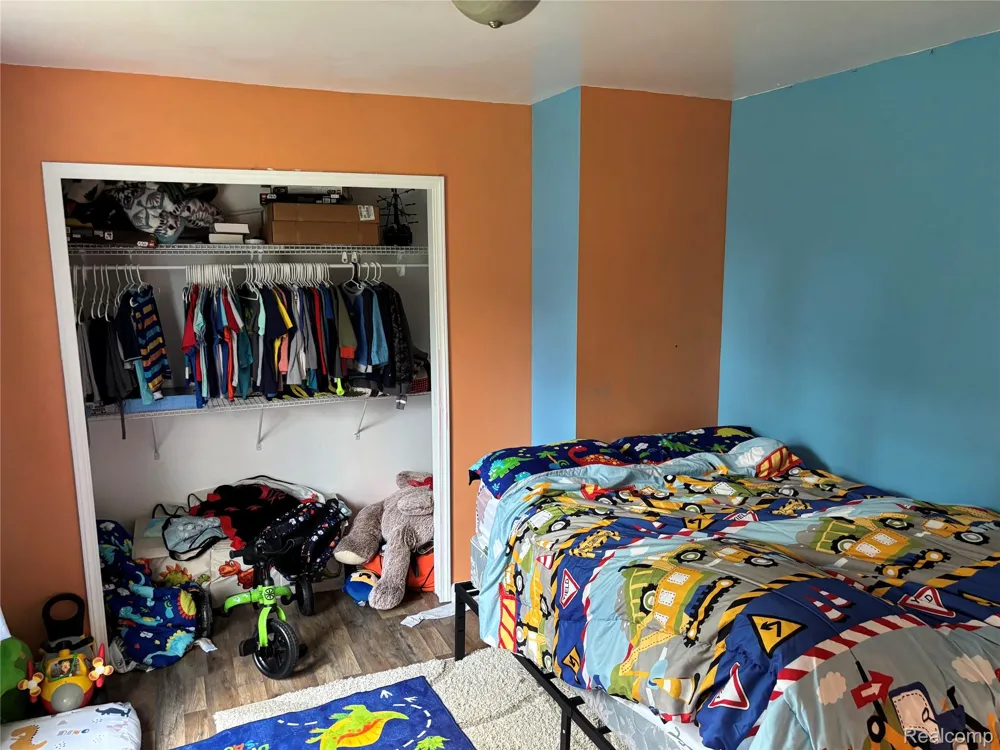 21601 Holly Street Clinton Charter Township, MI 48035