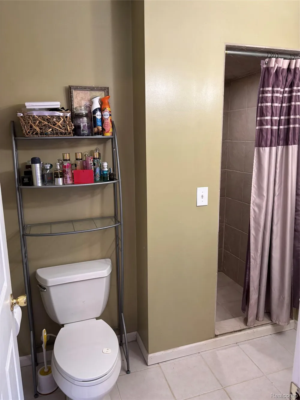 21601 Holly Street Clinton Charter Township, MI 48035