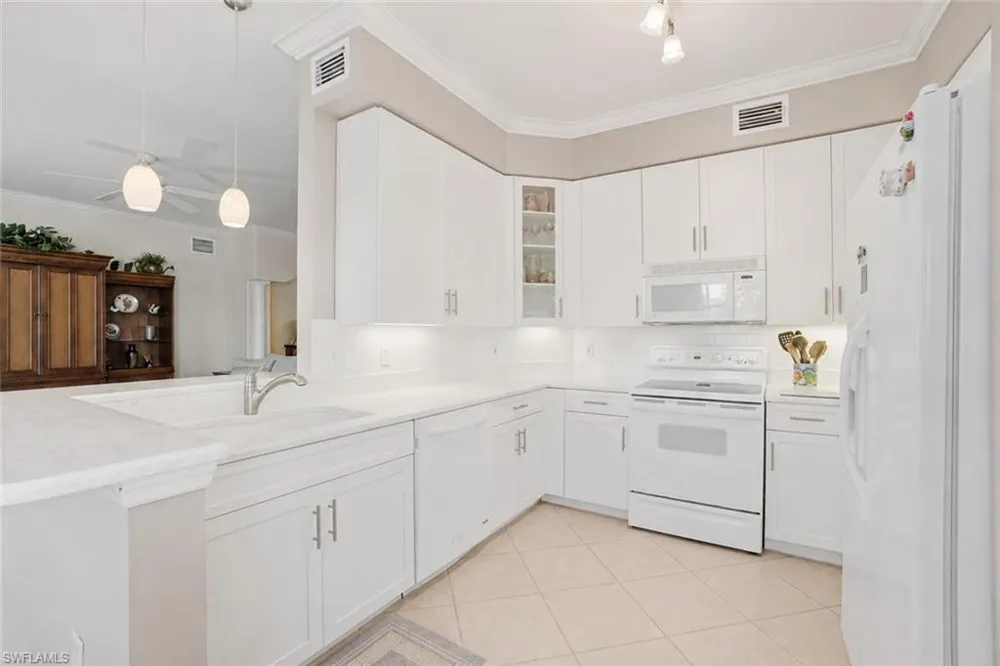 3904 Forest Glen Boulevard #7-101 Naples, FL 34114