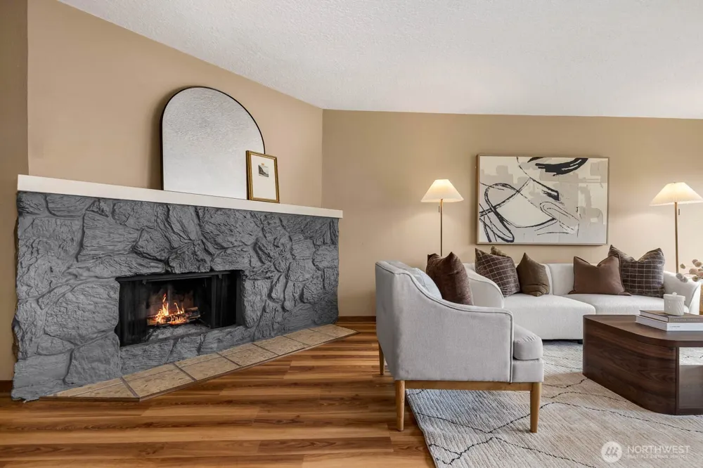 1070 5th Avenue S #207 Edmonds, WA 98020