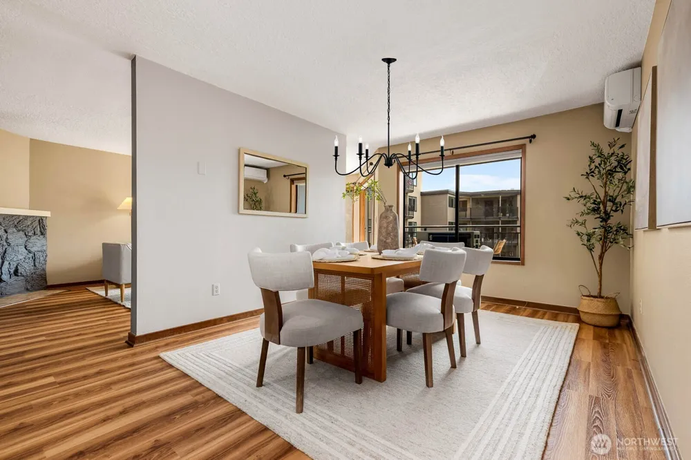 1070 5th Avenue S #207 Edmonds, WA 98020