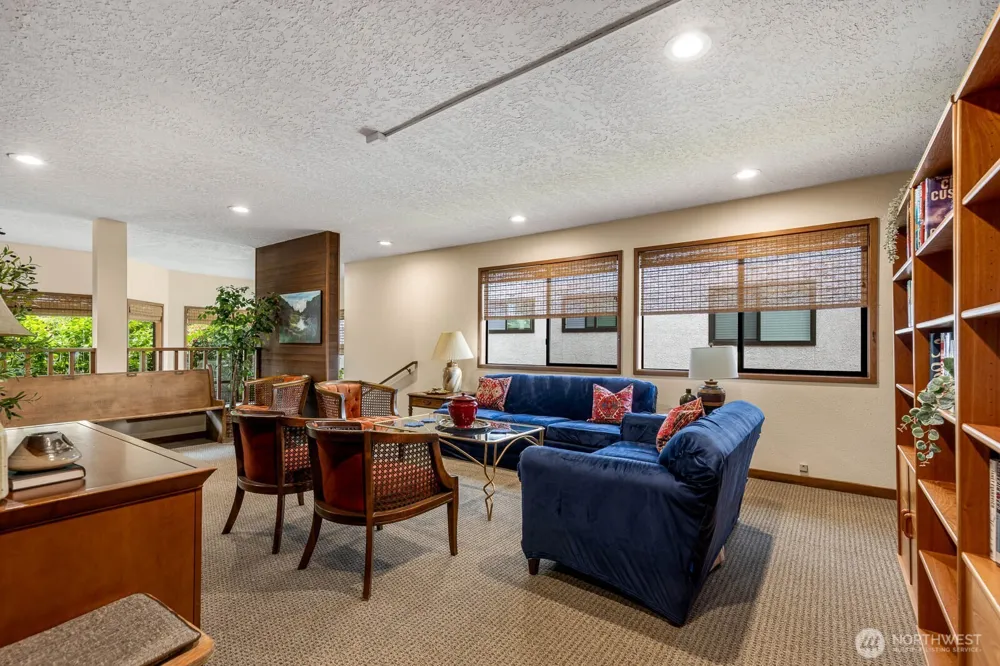 1070 5th Avenue S #207 Edmonds, WA 98020