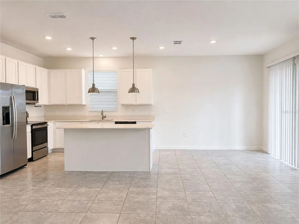 348 HEROIC ROAD Davenport, FL 33837