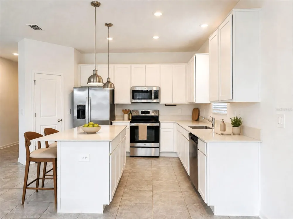 348 HEROIC ROAD Davenport, FL 33837