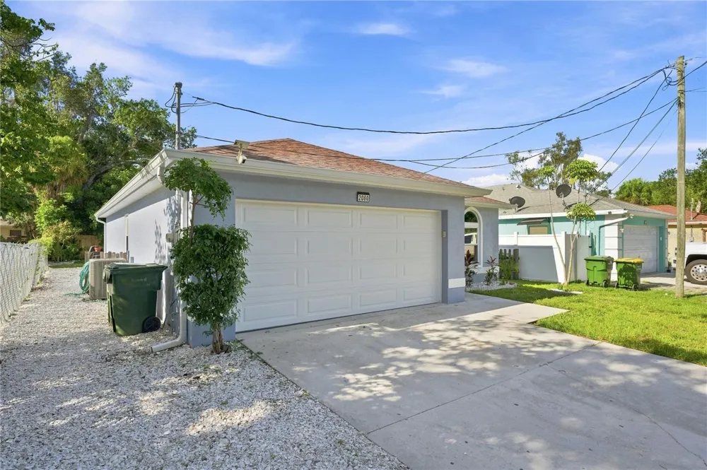 2060 6TH STREET Sarasota, FL 34237