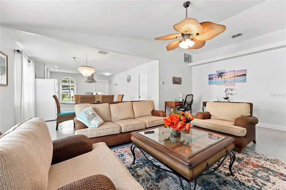 2060 6TH STREET Sarasota, FL 34237
