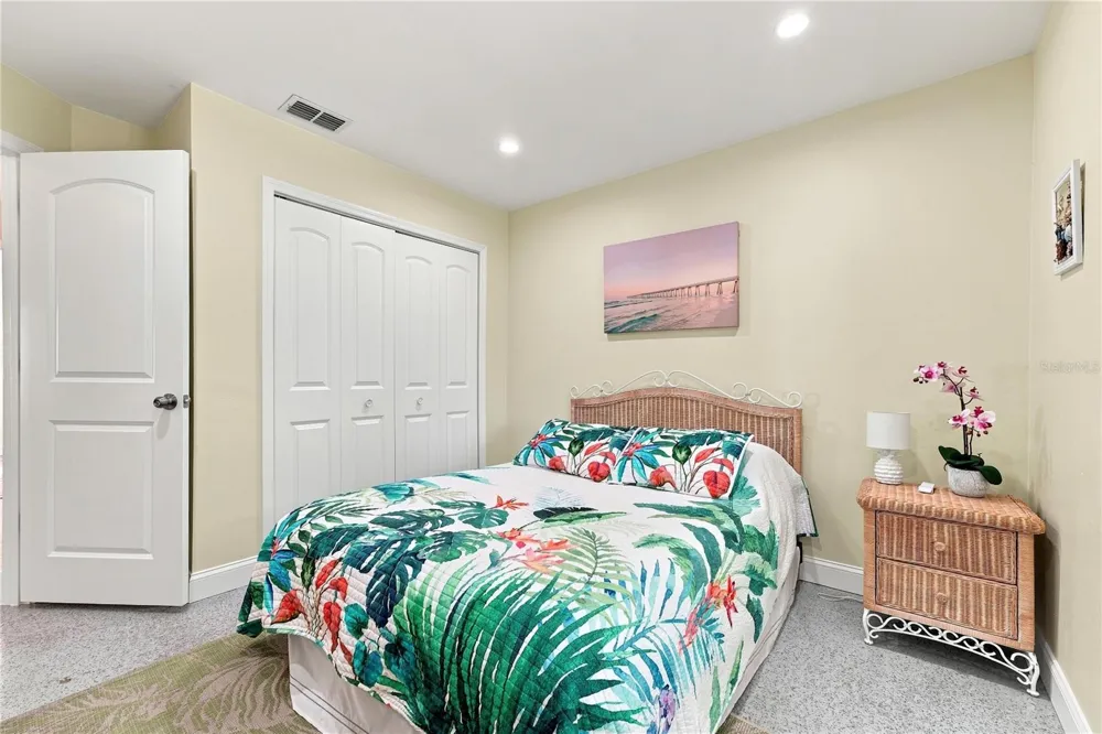 2060 6TH STREET Sarasota, FL 34237