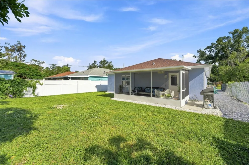2060 6TH STREET Sarasota, FL 34237
