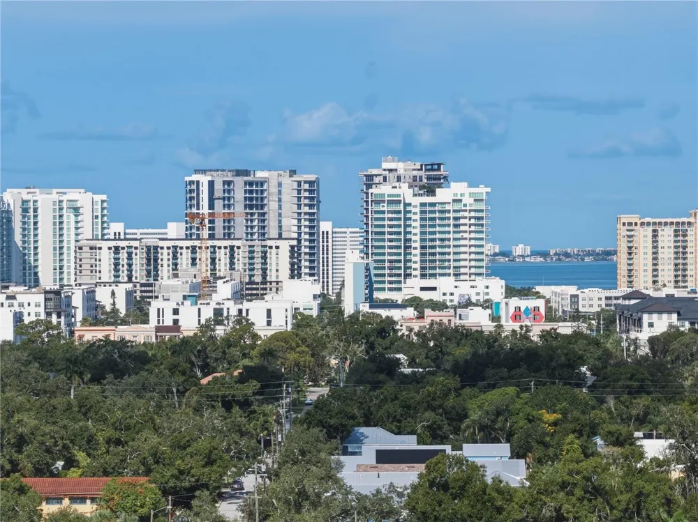 2060 6TH STREET Sarasota, FL 34237