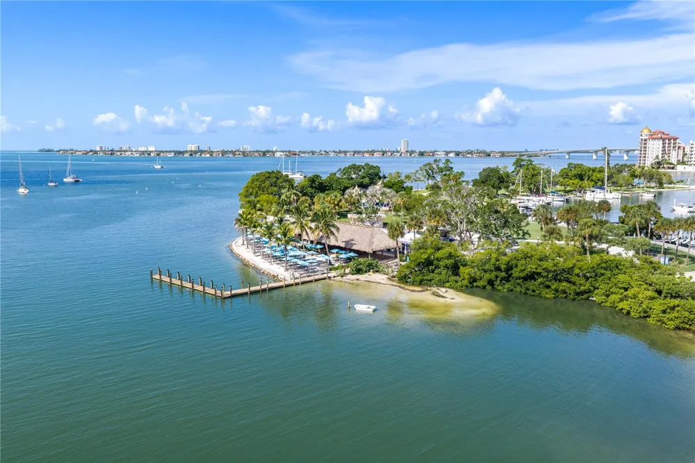2060 6TH STREET Sarasota, FL 34237