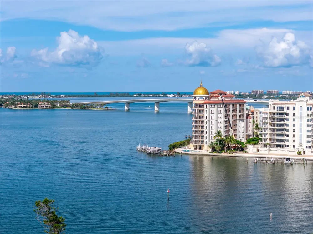 2060 6TH STREET Sarasota, FL 34237