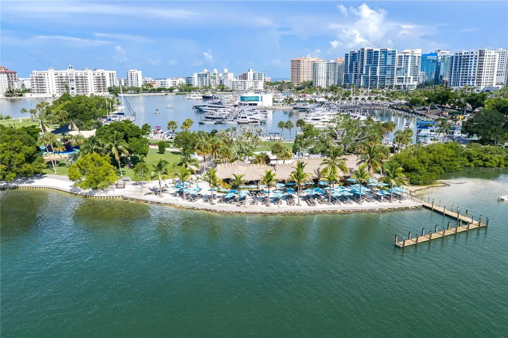 2060 6TH STREET Sarasota, FL 34237