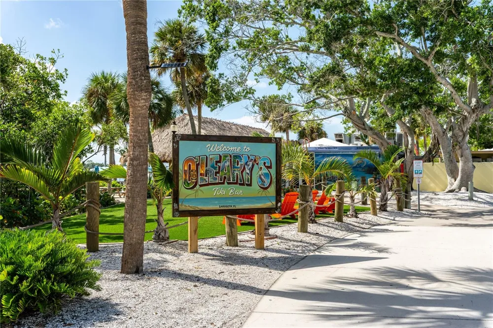 2060 6TH STREET Sarasota, FL 34237