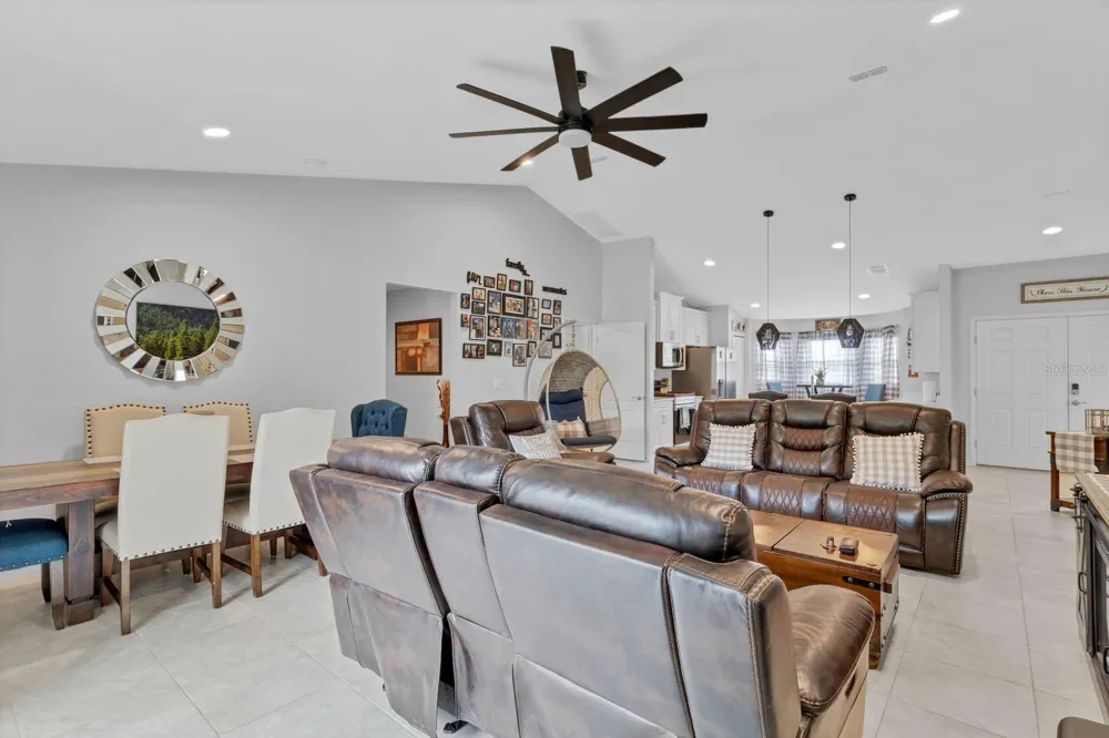 1083 SNIVELY CIRCLE Lake Hamilton, FL 33851
