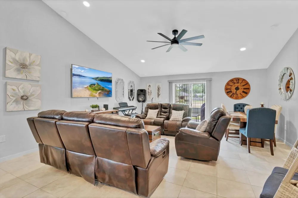 1083 SNIVELY CIRCLE Lake Hamilton, FL 33851