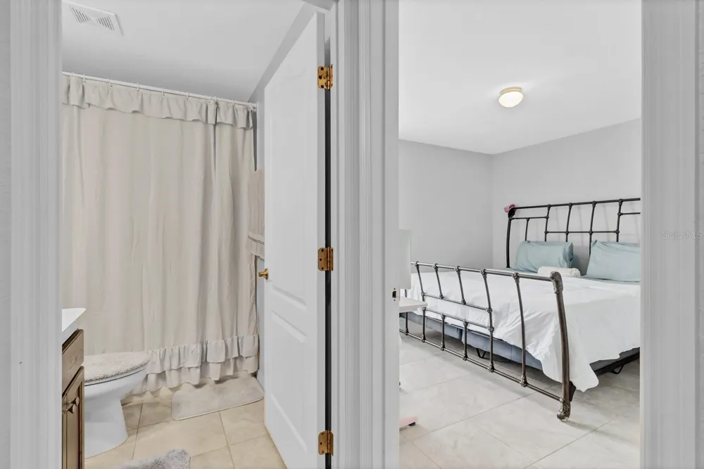 1083 SNIVELY CIRCLE Lake Hamilton, FL 33851