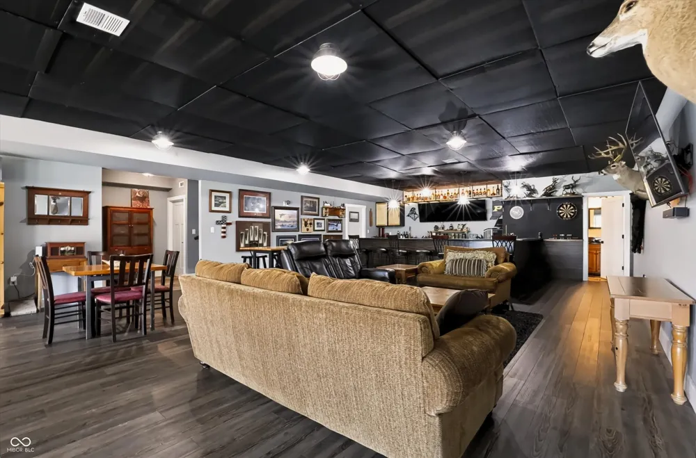 6767 State Road 144 Greenwood, IN 46143