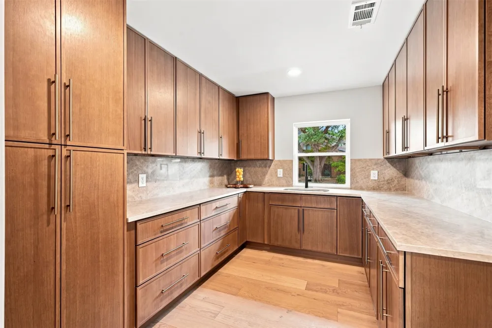 16239 Shadybank Drive Dallas, TX 75248