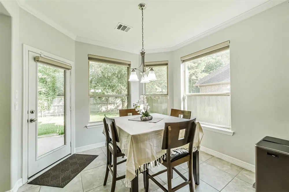 170 Hearthshire Circle The Woodlands, TX 77354
