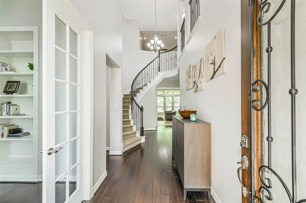 170 Hearthshire Circle The Woodlands, TX 77354
