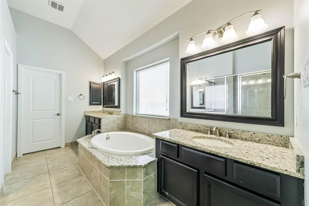 170 Hearthshire Circle The Woodlands, TX 77354
