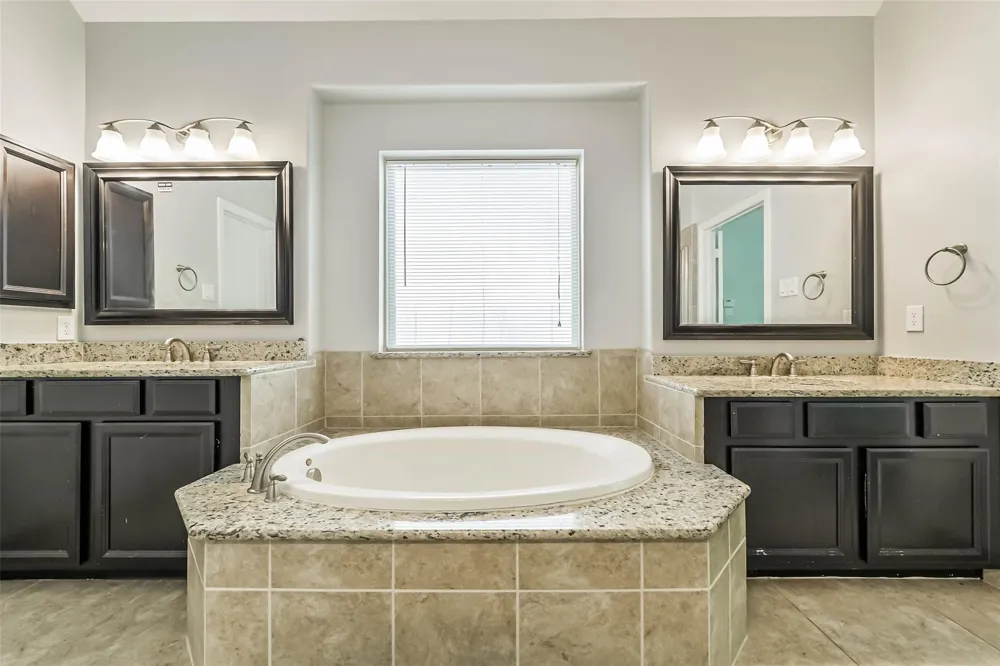 170 Hearthshire Circle The Woodlands, TX 77354