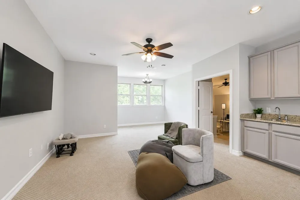 170 Hearthshire Circle The Woodlands, TX 77354