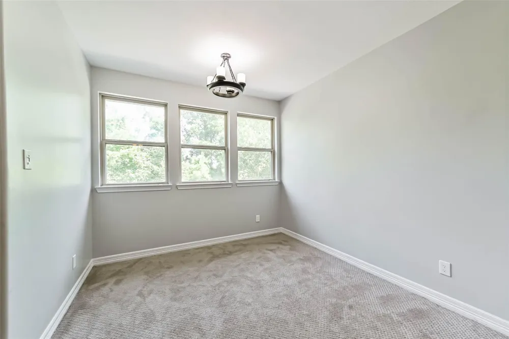170 Hearthshire Circle The Woodlands, TX 77354