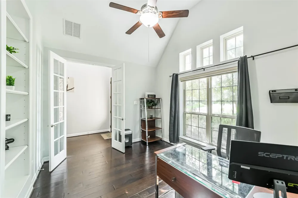 170 Hearthshire Circle The Woodlands, TX 77354