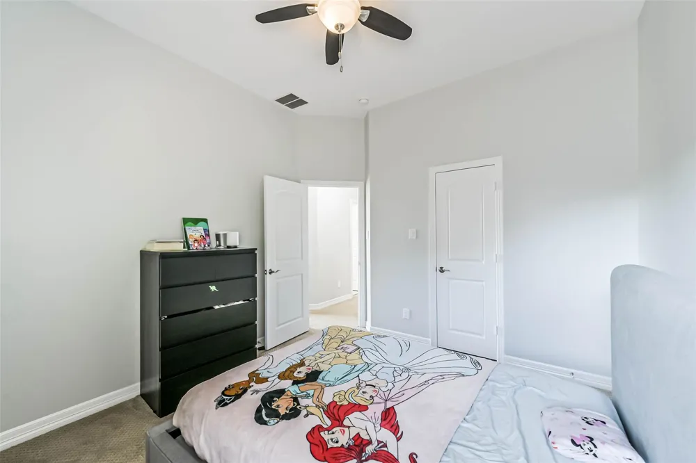 170 Hearthshire Circle The Woodlands, TX 77354