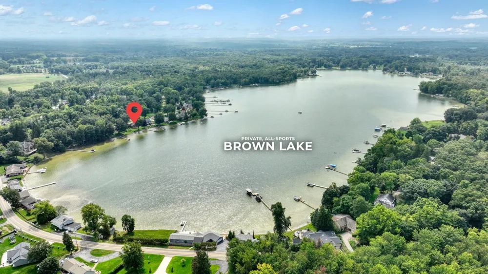 5056 Lakeshore Drive Jackson, MI 49203